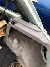 NISSAN MICRA K11 3DOOR DRIVER'S SIDE PARCEL SHELF SUPPORT BRACKET IN GREY 2001
