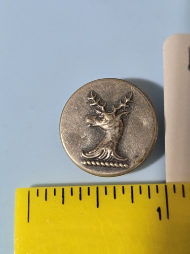 Vintage livery button deer - livery,