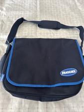 CHANGING.BAG HUGGIES LARGE. NAVY WIPEABLE.