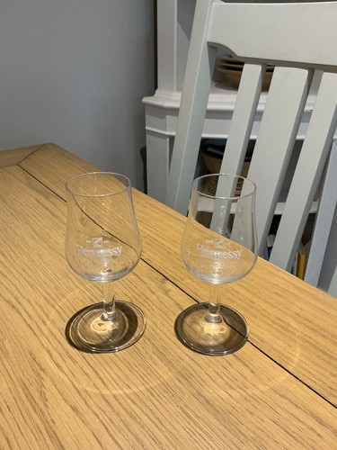 Pair hennessy tulip shaped - pair,