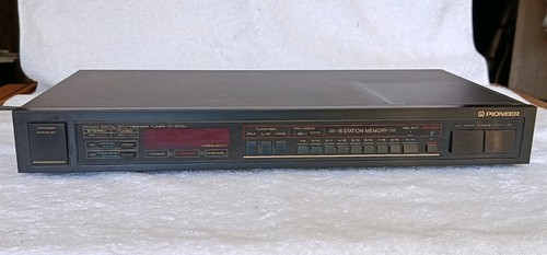 Vintage pioneer digital - vintage,