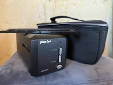 Plustek OpticFilm 8200i Photo, Slide & Film Scanner + SilverFast 9 license