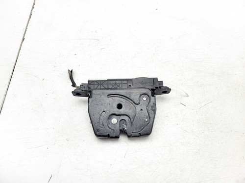 Tailgate boot lock mechanism - boot,
