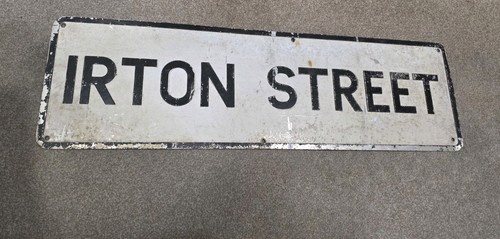 Vintage old large irton - large,