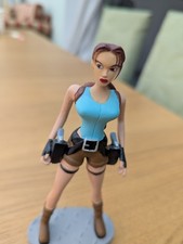 Lara Croft in original Tomb Raider outfit 15cm resin statue hand painted 6 inch