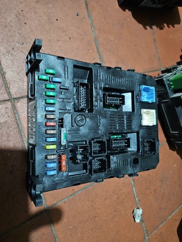 Peugeot 307 fuse box - 307, 90