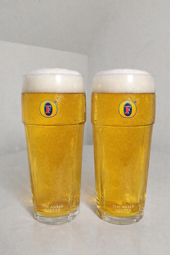 Fosters pint glasses - pint,