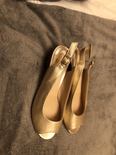 Golden leather wedge sandals - golden,
