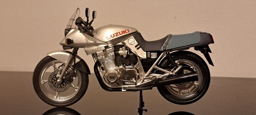 Scale suzuki gsx - suzuki,
