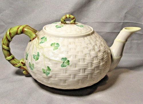 1970s belleek shamrock and - belleek,