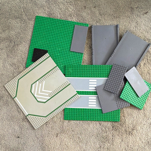 Lego green grey beige - green,