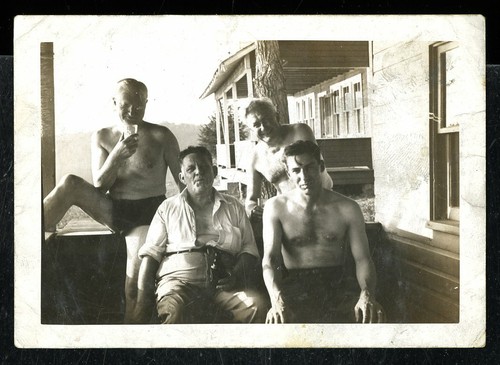 Vintage photo shirtless mature - photo,