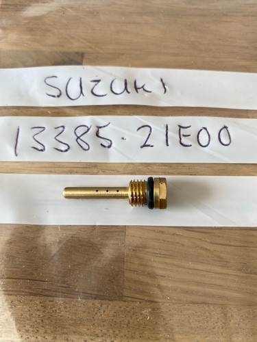 Suzuki carburettor jet holder - suzuki,