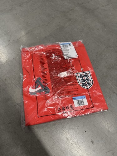 Palace nike england - palace, t-shirt