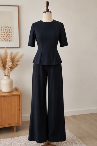 Black boohoo elegant - suit, with