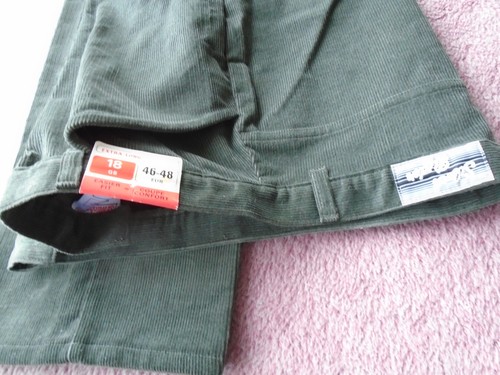 Ladies bottle green cord - m, &