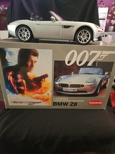 Kyosho danbury mint james bond - kyosho,