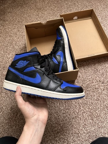 Air jordan mid black hyper - air,