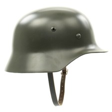German WWII M35 Steel Helmet-