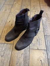 Boots From Russell & Bromley