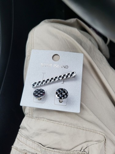 River island tie - river, clip