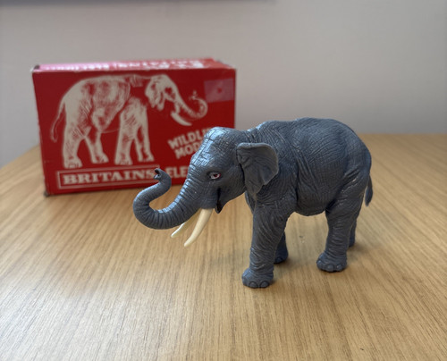 Zm235 britains wildlife - zm235:,