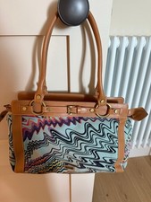 Vintage Missoni Large Shoulder Handbag in Good Condition 🤍