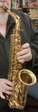 Stagg Alto Saxophone 77-SA with Hard Case and Beginners Saxophone Manual
