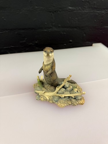 Border fine arts - ww2, otter