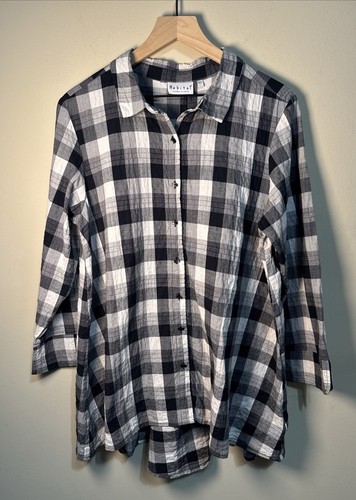Habitat button top black - up,