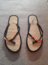 black  Flip Flops Size 6/7