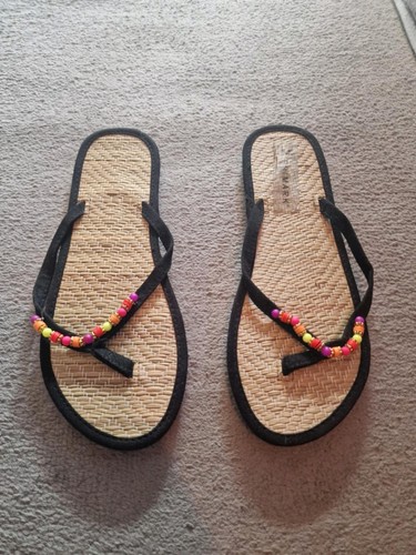 Black flip flops size 7 - black,