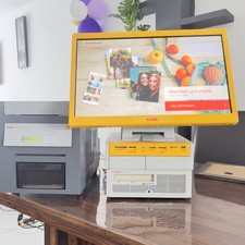 Kodak G4X Picture Kiosk  with 6880 Printer In Good Working Order