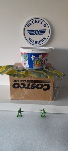 Toy story bucket - o, soldiers