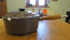 Vintage Le Creuset Cast Iron Sauce Pan Brown (22)