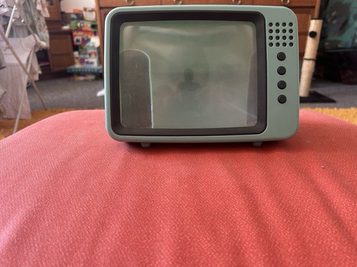 Brookstone retro phone - tv,