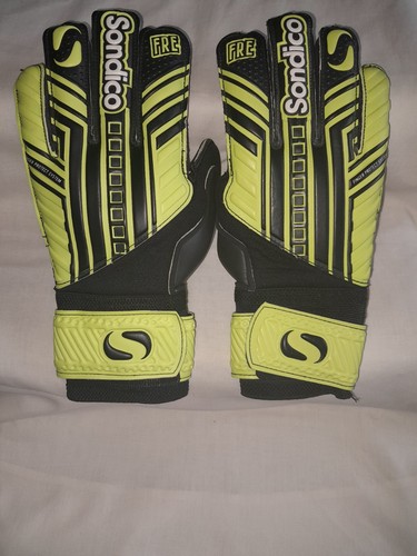 Sondico kids goalkeeper gloves - sondico,