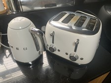 SMEG GREEN  4 Slice Toaster And Variable Temperature Kettle Used