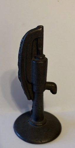 Vintage water hand - hand, pump