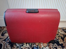 RED HARDCASE HARD CARTON