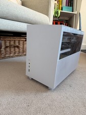 Lian Li - Q58 Mini-ITX PCIe