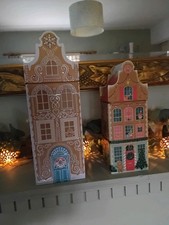 2 M & S Christmas Dutch Town