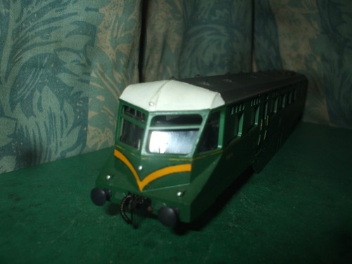 Lima gwr green railcar - lima,