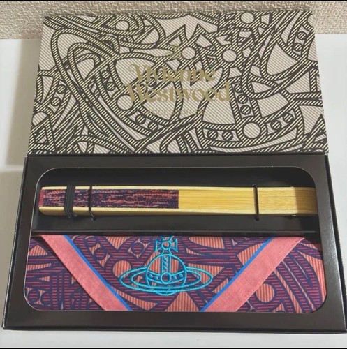 Vivienne westwood fan - westwood,