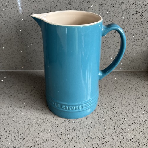 Creuset stoneware pitcher - le,
