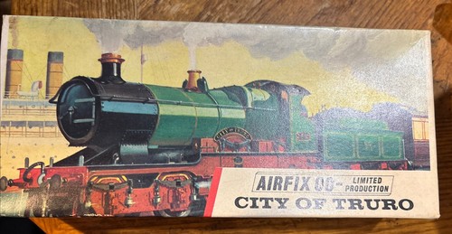 Airfix red stripe city - airfix,