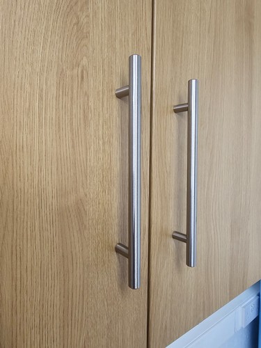 Brushed nickel effect - b&q, 2