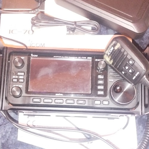 Icom 705 vhf uhf tri - icom, ic-705