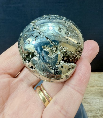 Crystal pyrite cubic palm - crystal,