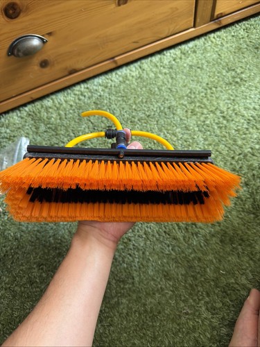 Window cleaning brush - cleaning,